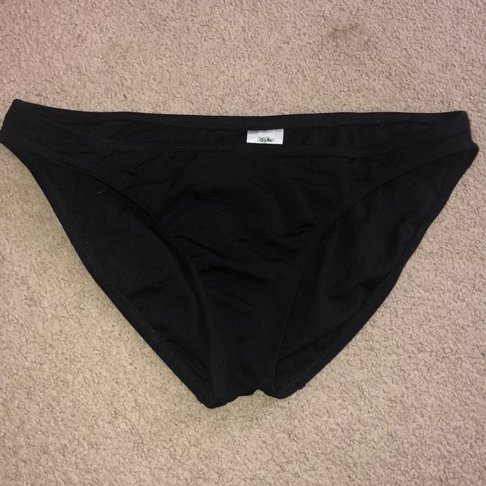 Black baiting suit bottoms